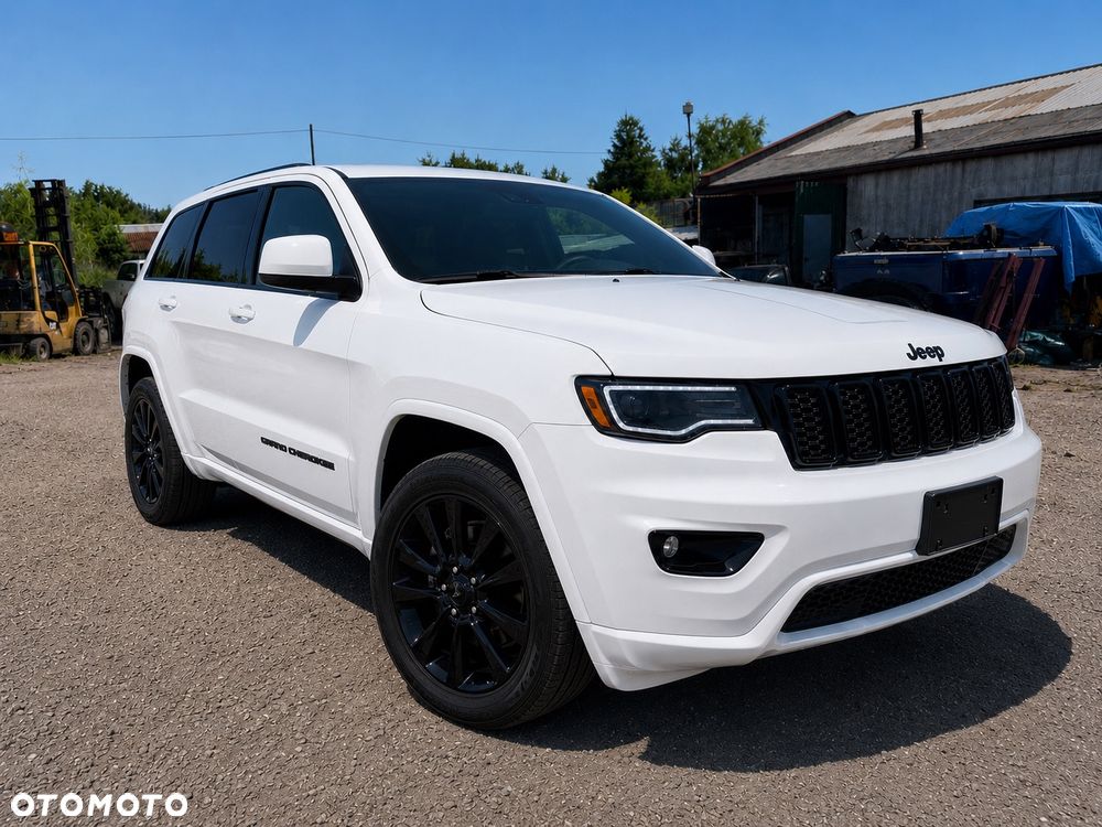Jeep Grand Cherokee - 1