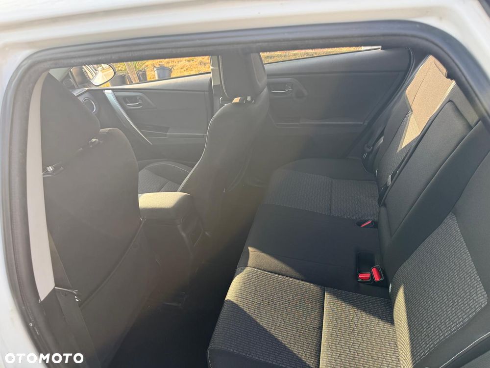 Toyota Auris 1.6 Active - 22