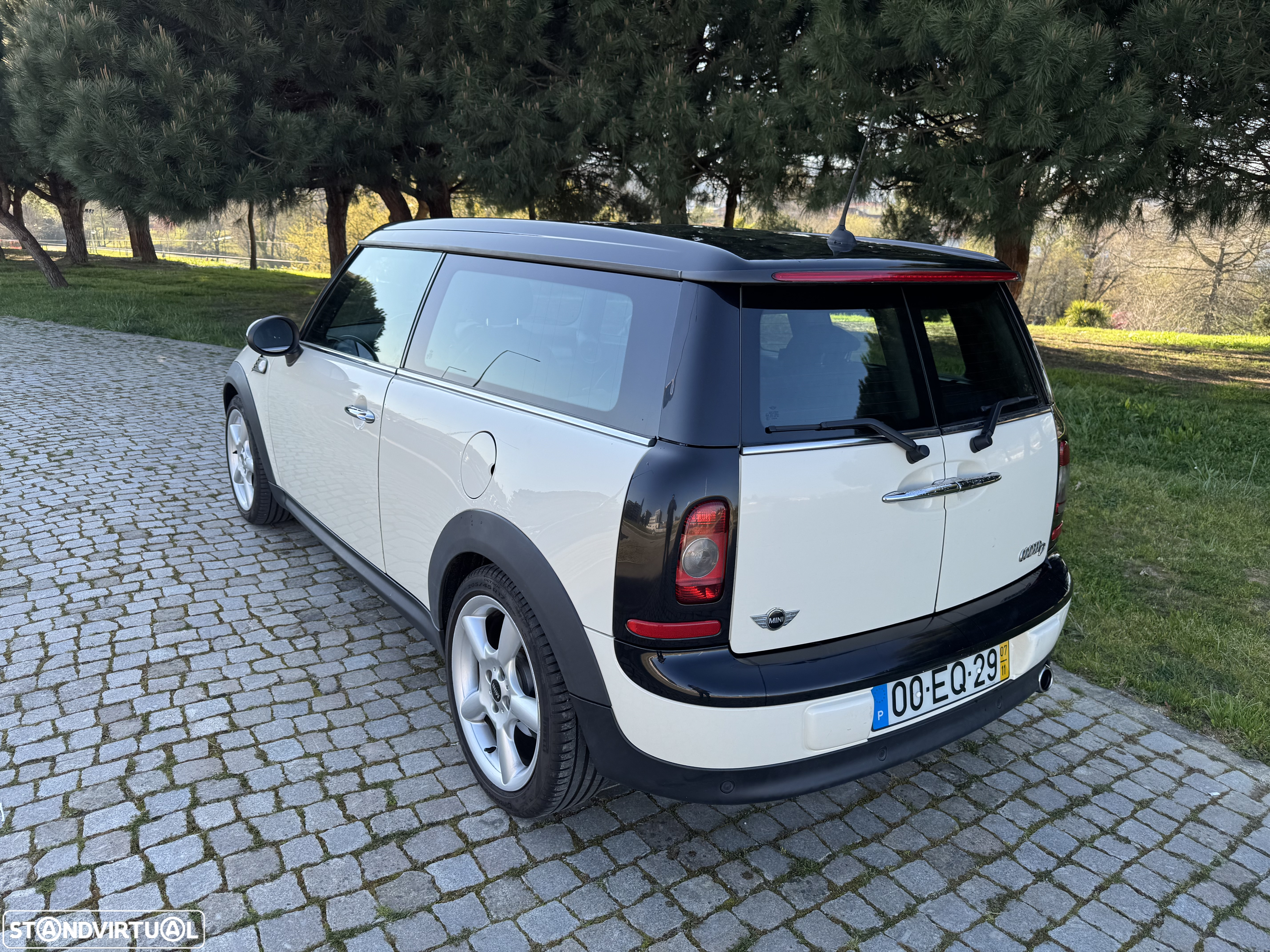 MINI Clubman Cooper D - 21
