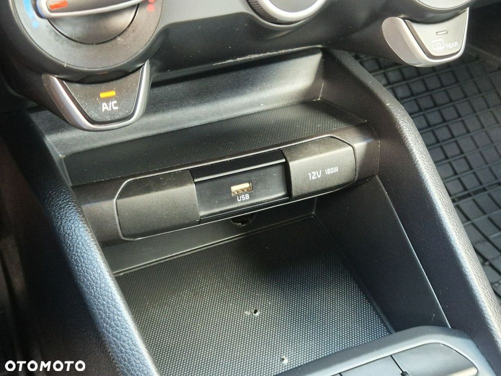 Kia Rio 1.2 M - 21