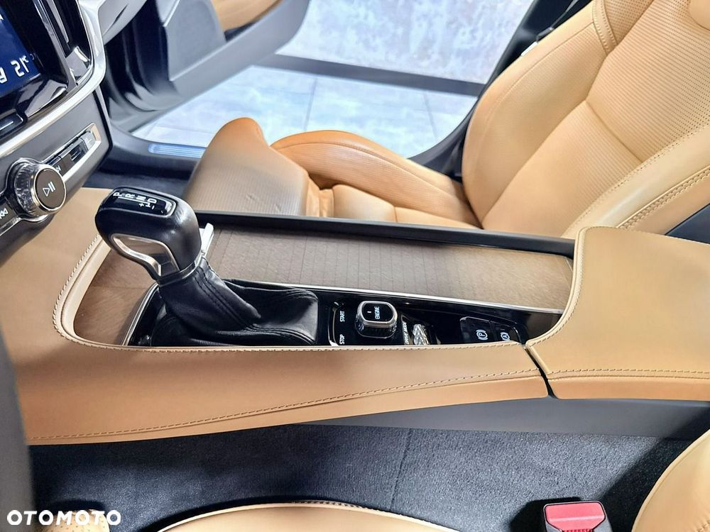 Volvo V90 D4 Geartronic Inscription - 29