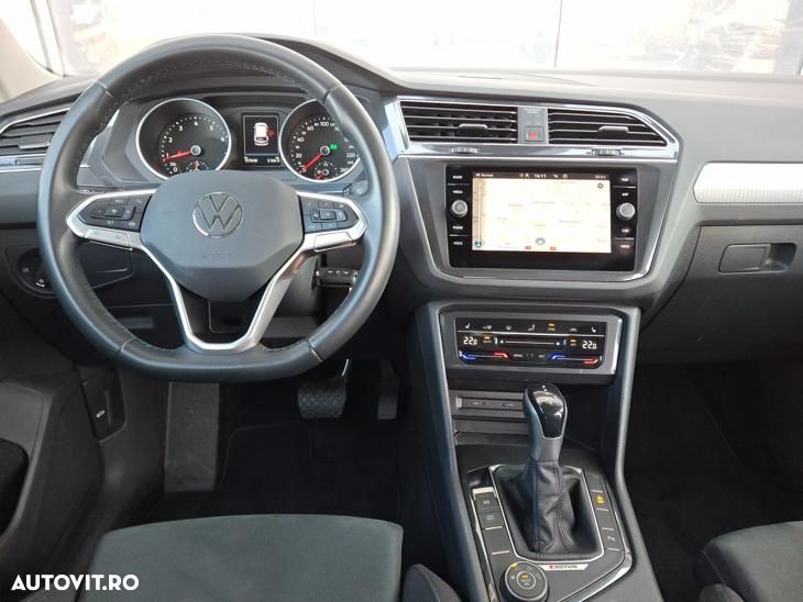 Volkswagen Tiguan - 20