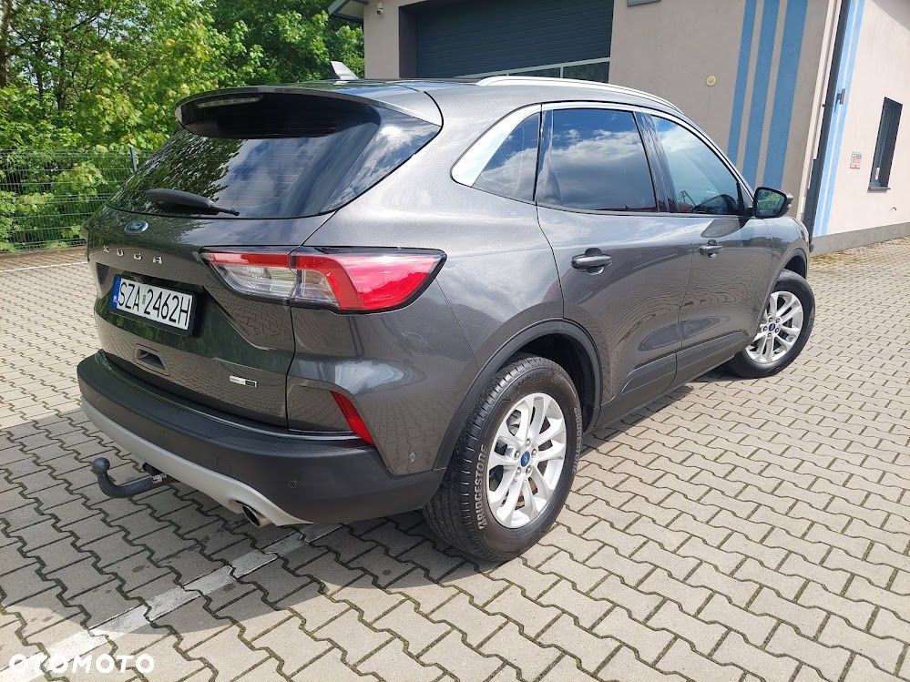 Ford Kuga - 3