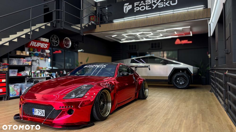 Nissan 350 Z - 2
