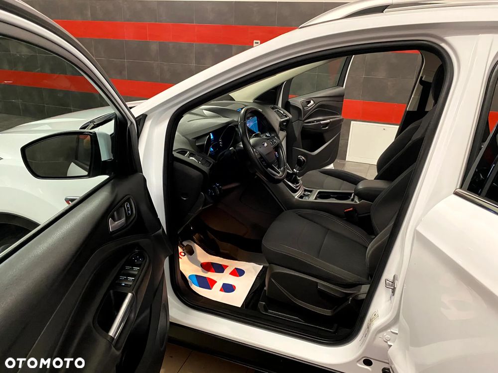 Ford Kuga 1.5 EcoBoost 2x4 Individual - 13