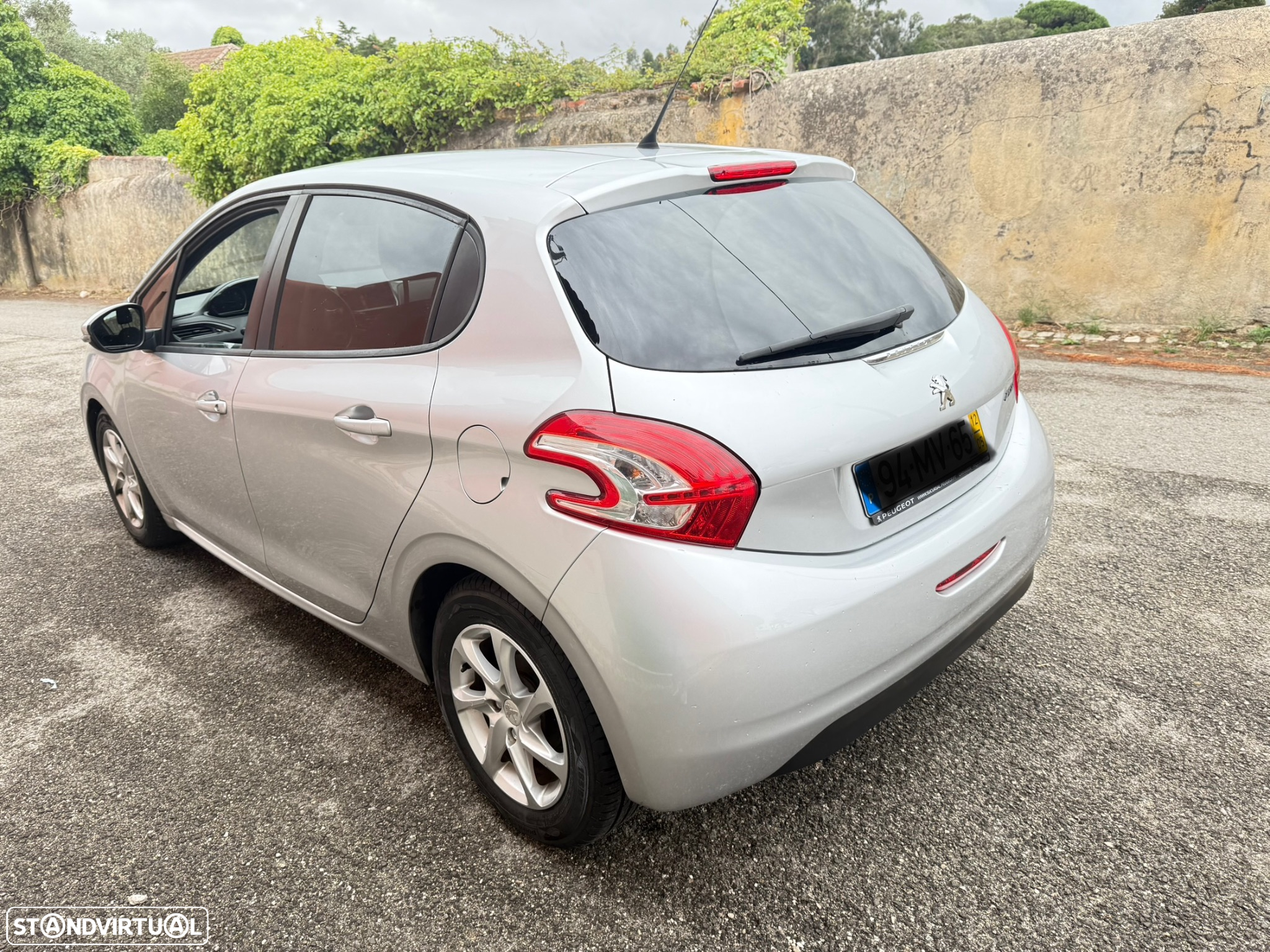 Peugeot 208 1.4 HDi Access - 4