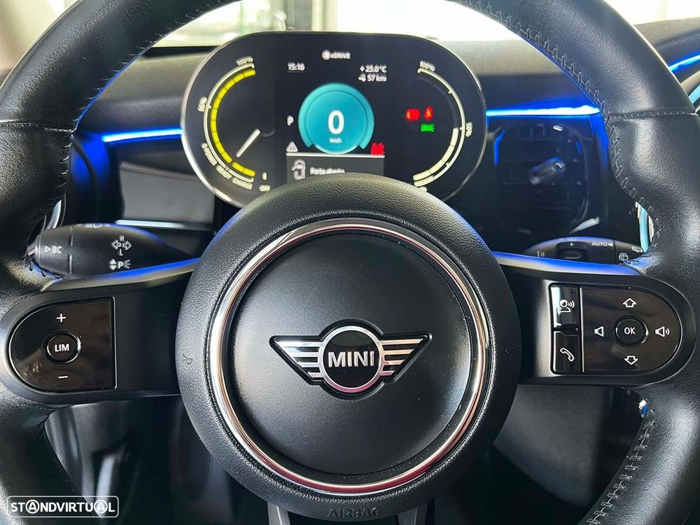 MINI 3 Portas Cooper SE Classic - 23