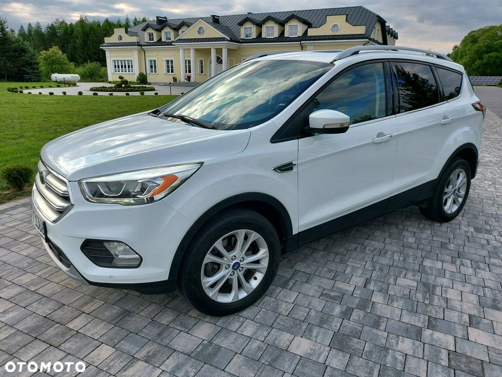 Ford Kuga - 12