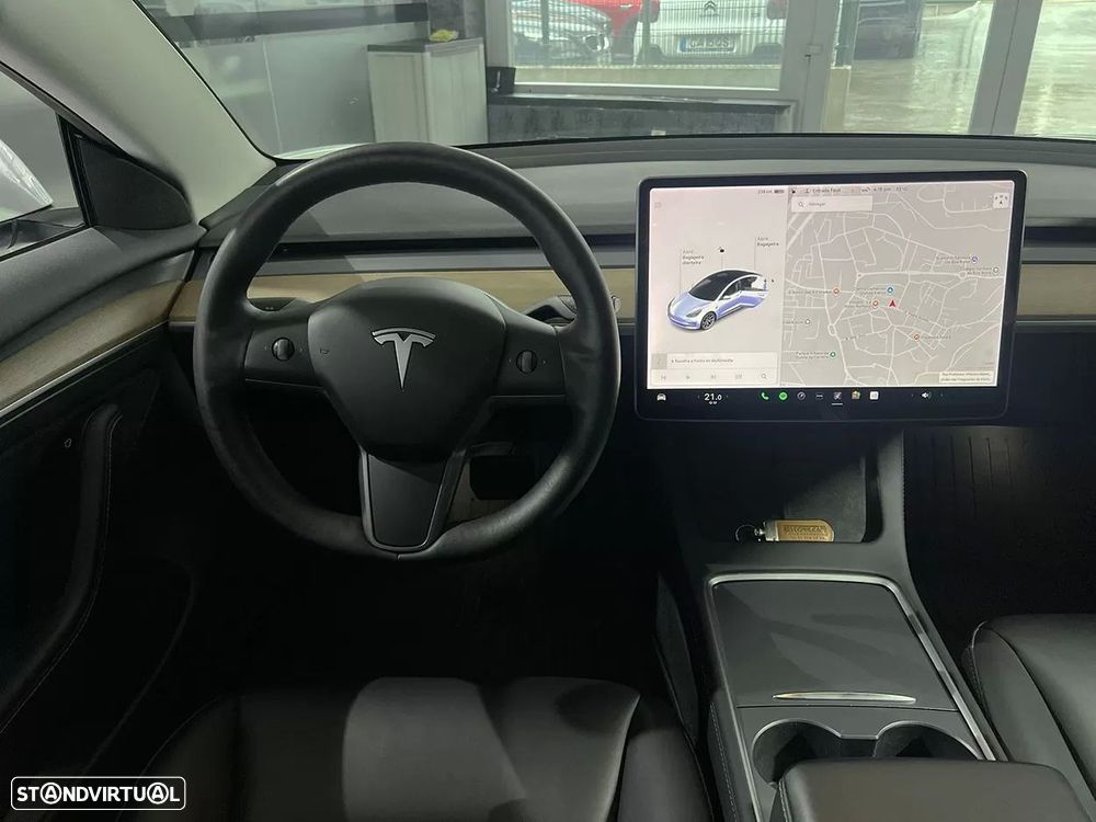 Tesla Model 3 - 9