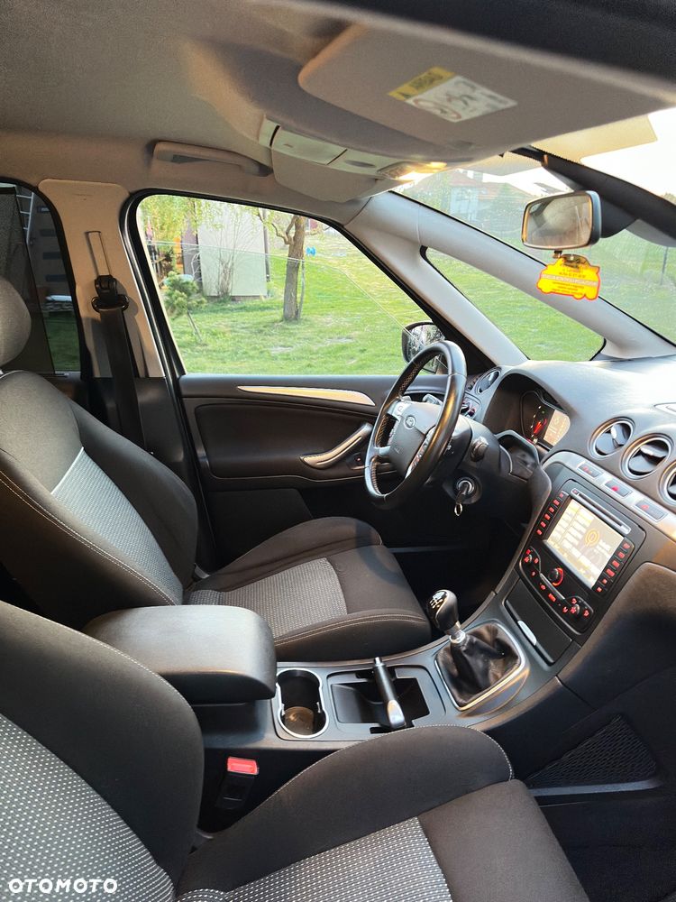 Ford S-Max 2.0 TDCi Ambiente - 18