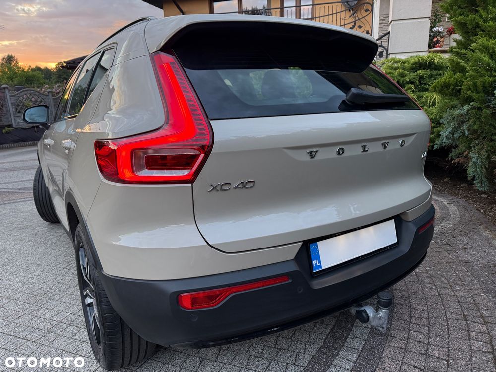 Volvo XC 40 B4 B DKG Plus Dark - 6