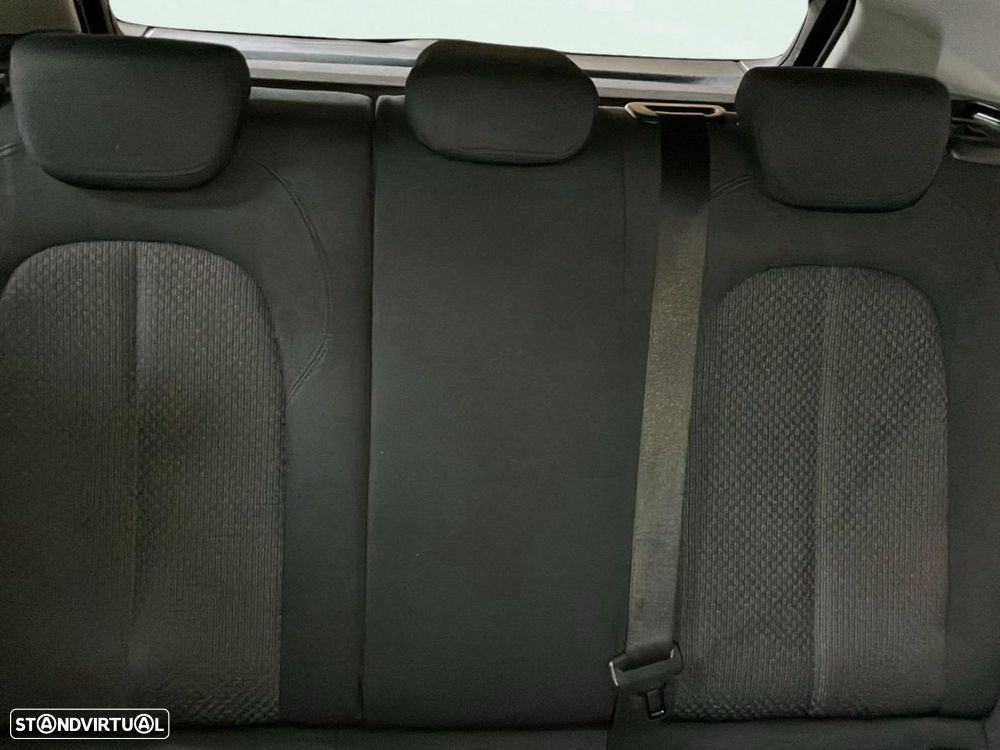 BMW 118 i Corporate Edition Auto - 16