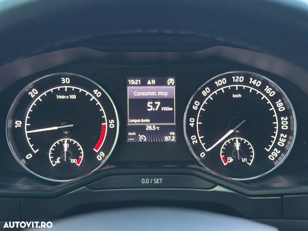 Skoda Superb 2.0 TDI DSG Style - 13