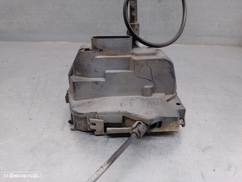 FECHADURA PORTA TRASEIRA DIREITA RENAULT LAGUNA II 2001 -009153 - 2