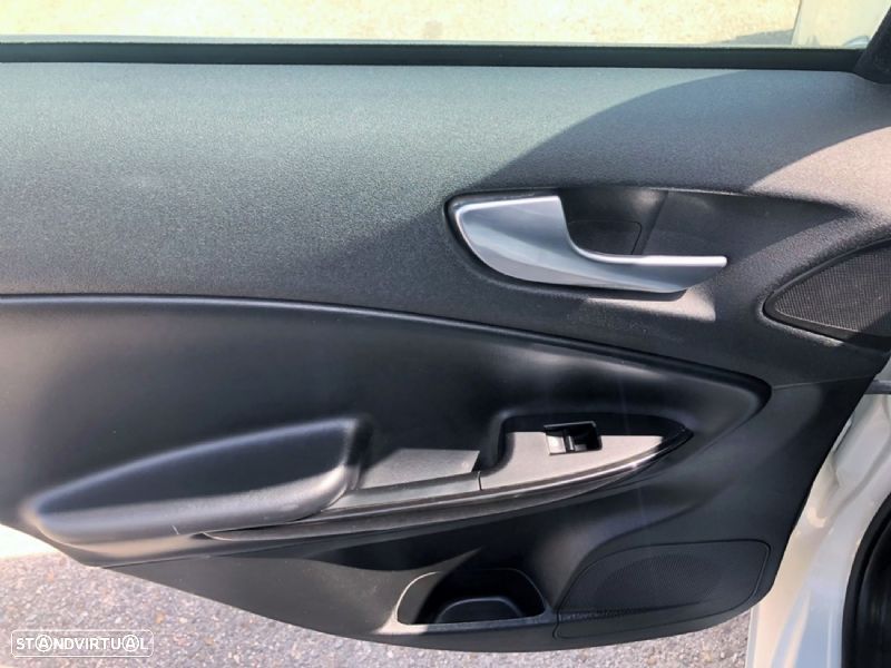 Alfa Romeo Giulietta 1.6 JTDM Exclusive - 25