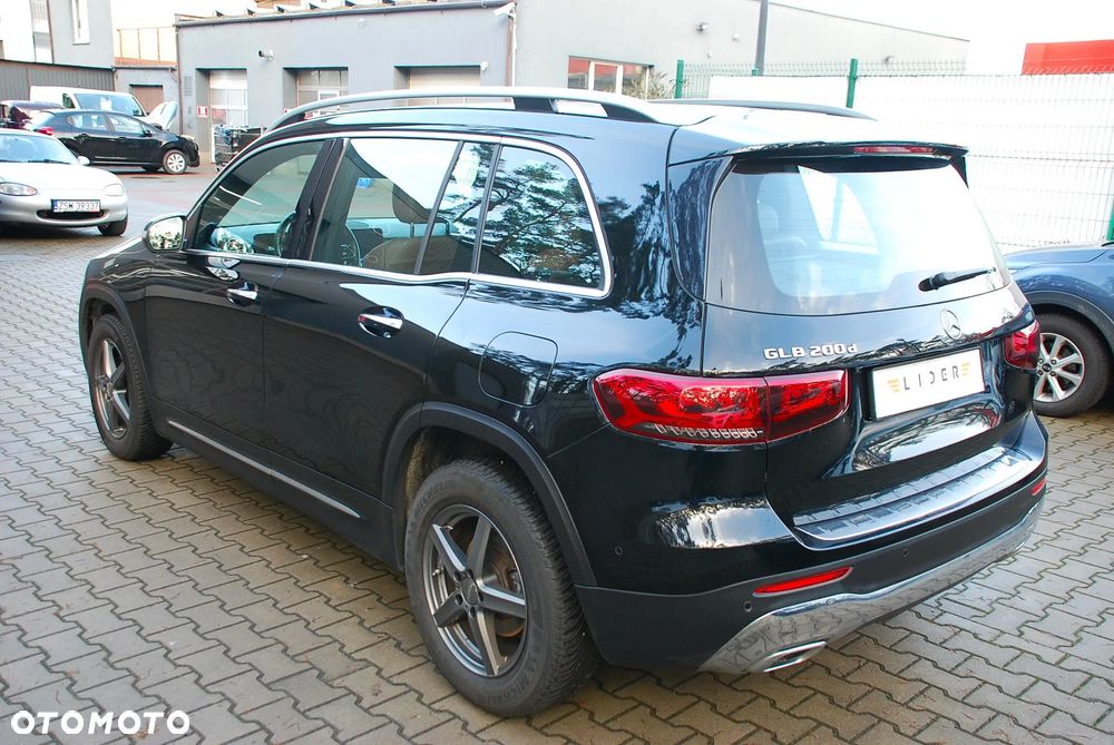 Mercedes-Benz GLB 200 d 8G-DCT Progressive - 10