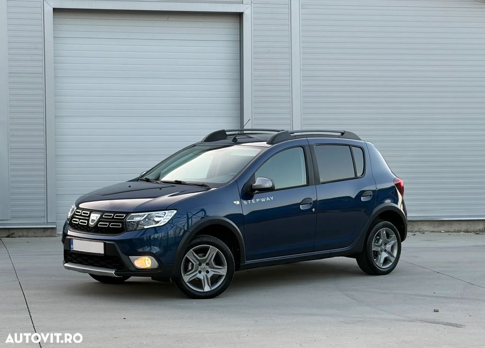 Dacia Sandero Stepway TCe 90 (S&S) Celebration - 1