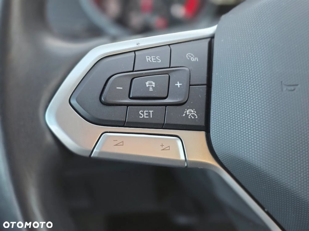 Volkswagen Passat 2.0 TSI Business DSG - 24