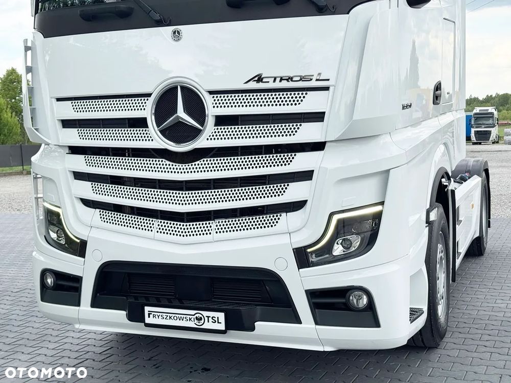 Mercedes-Benz ACTROS 1851/GIGA SPACE/ACC/KLIMA POSTOJOWA/SALONKA/FULL LED/NAVIGACJA/DWA ŁÓŻKA/Z NIEMIEC - 3