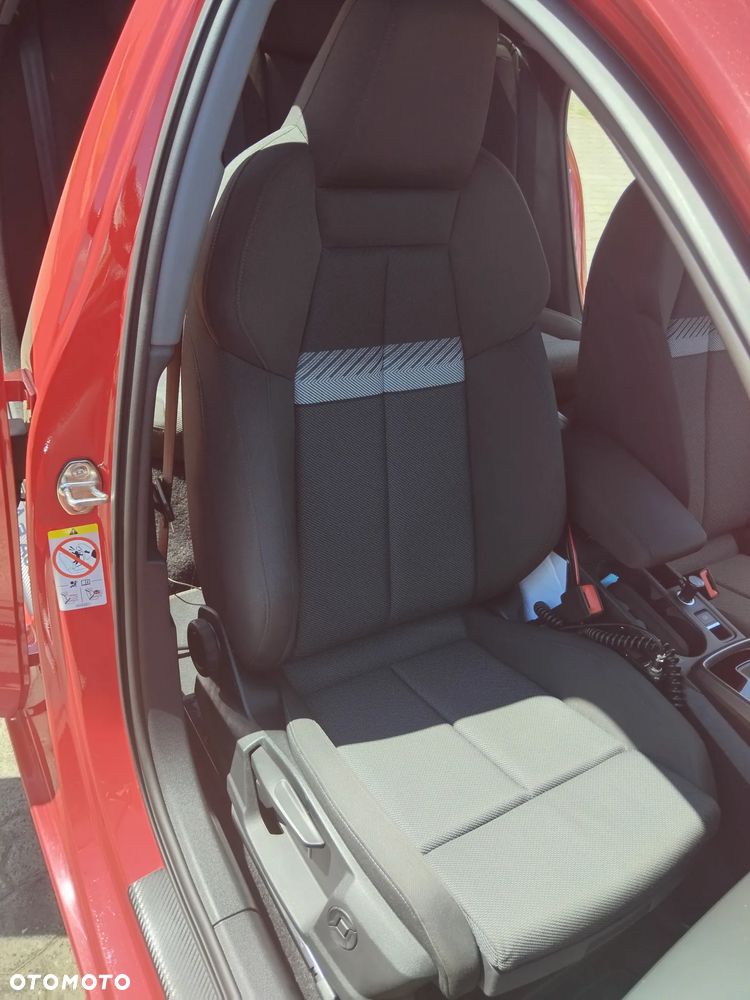 Audi A3 Limousine 35 TFSI mHEV S tronic - 12