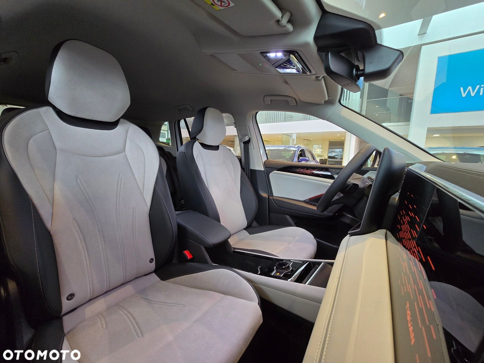 Volkswagen Tiguan - 34