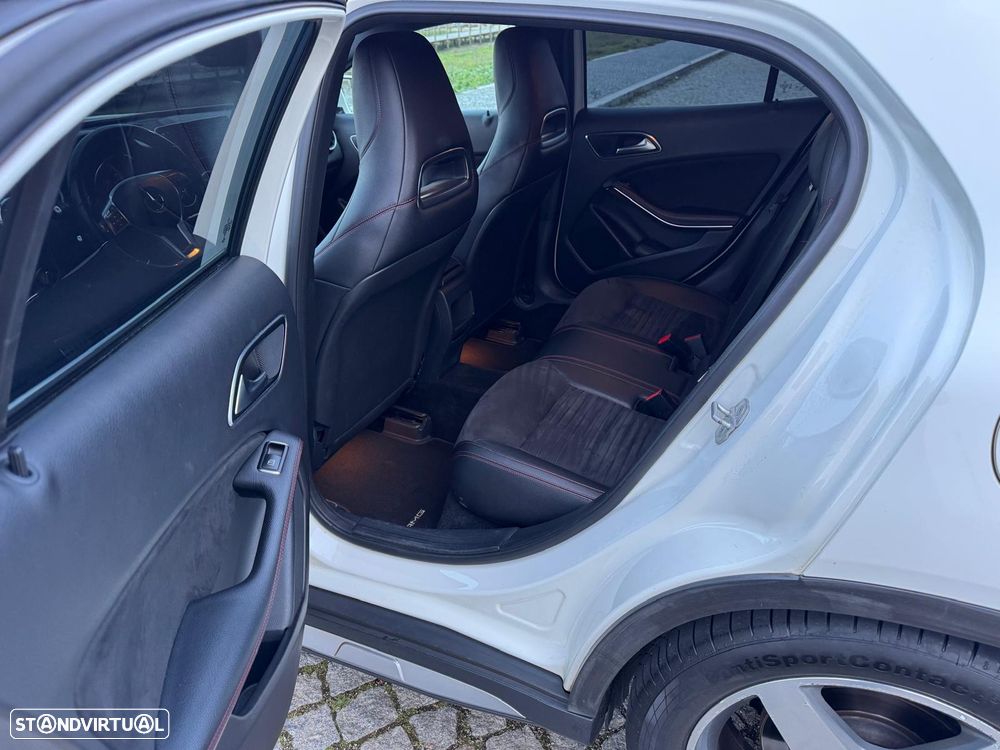 Mercedes-Benz GLA 220 CDI AMG Line - 13