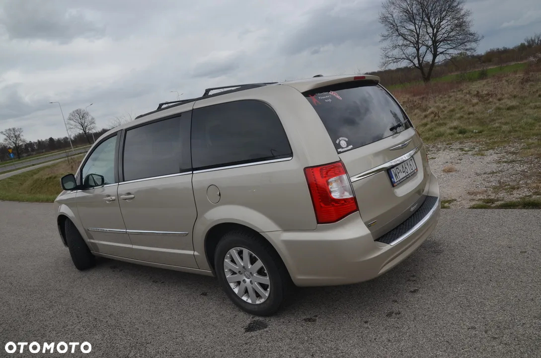Chrysler Town & Country 3.6 Touring - 6