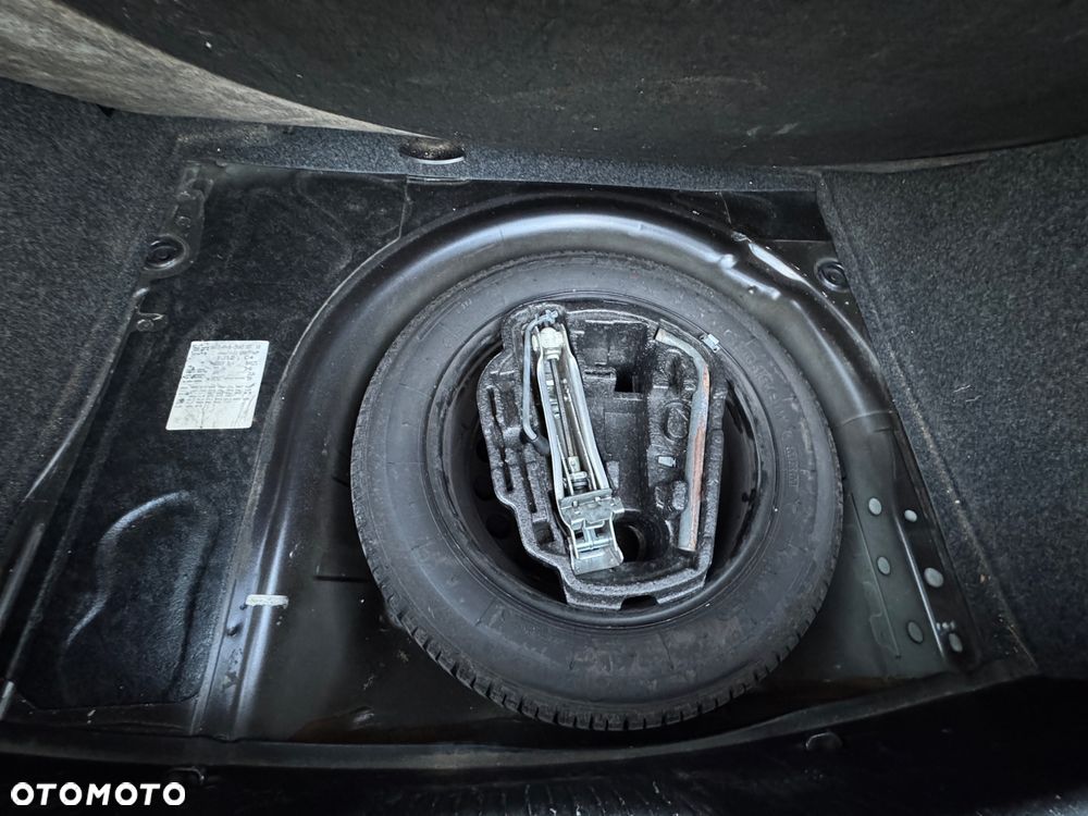 Volkswagen Golf - 9