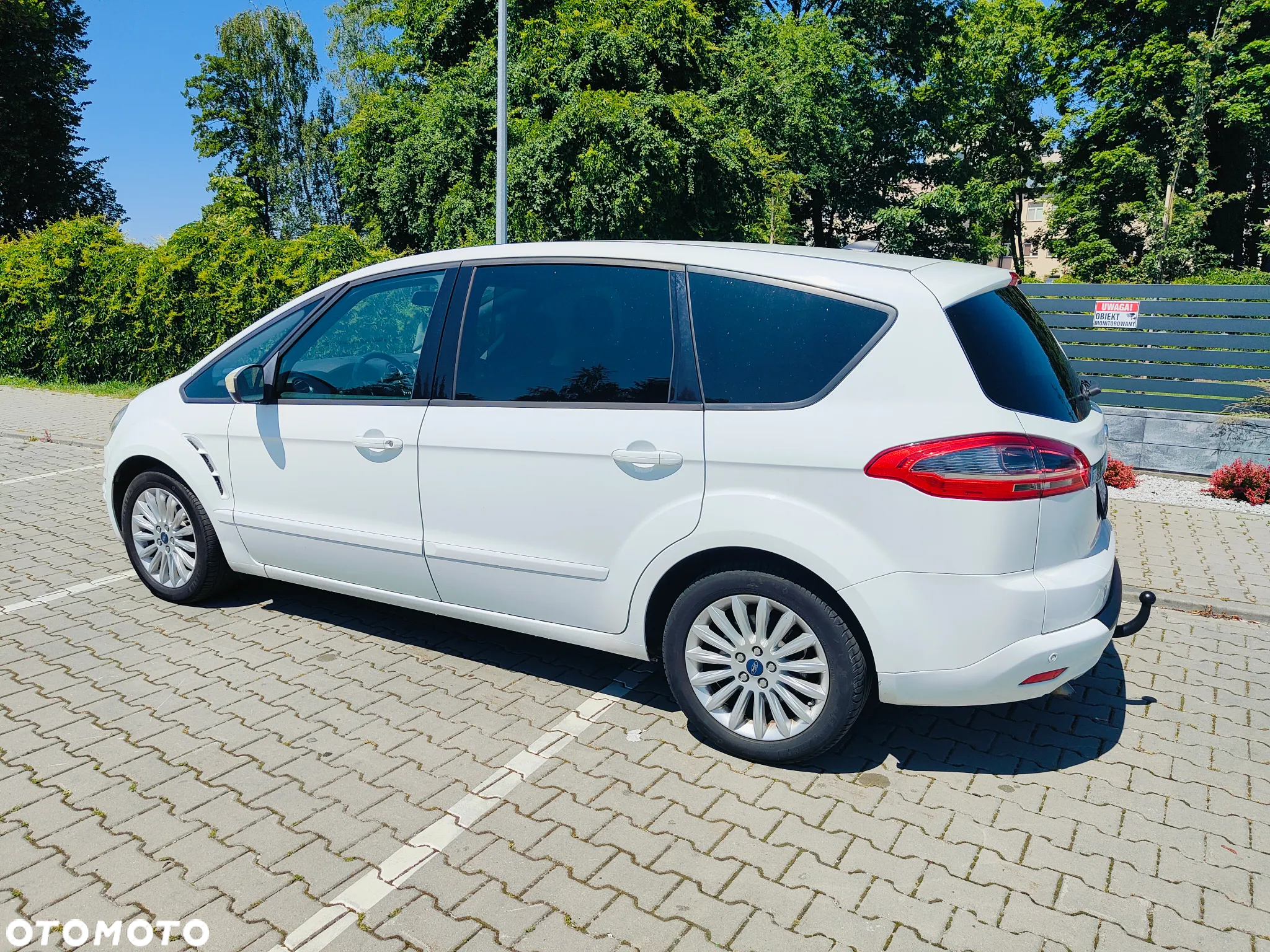 Ford S-Max - 13