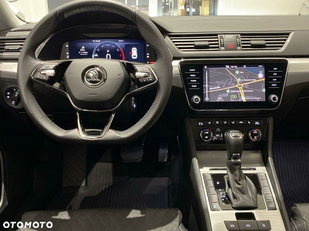 Skoda Superb 1.5 TSI Ambition DSG - 13