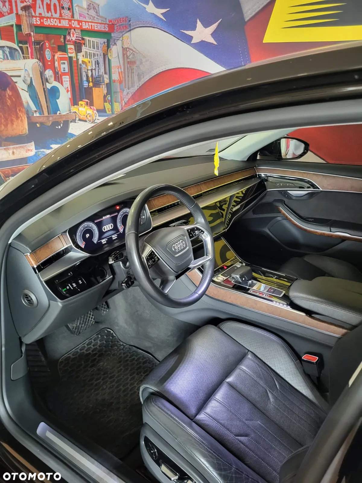 Audi A8 - 6