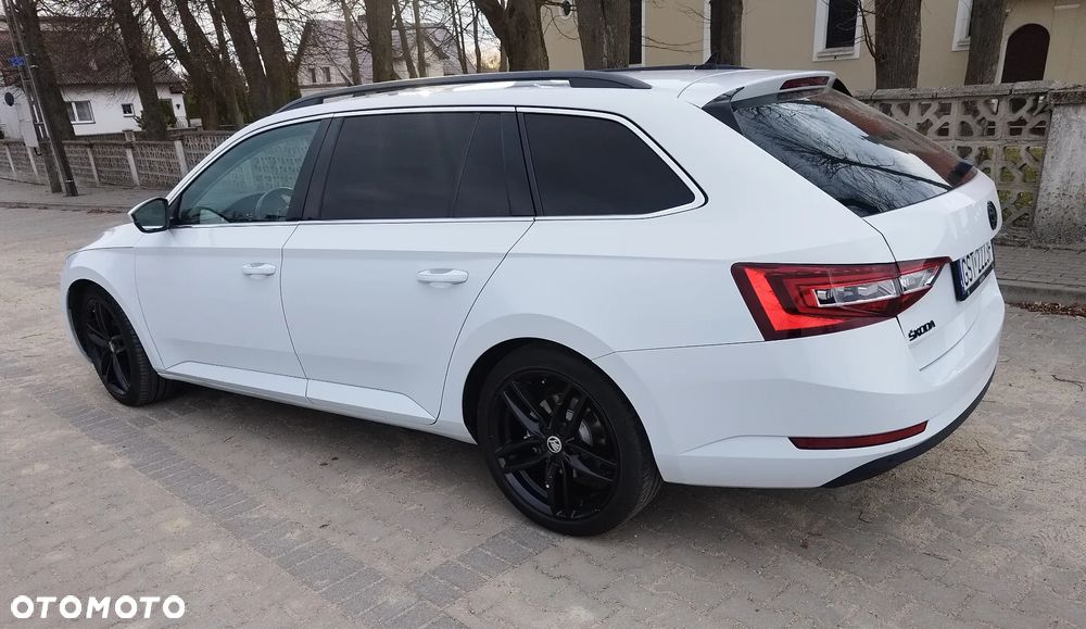 Skoda Superb 2.0 TDI DSG Style - 3
