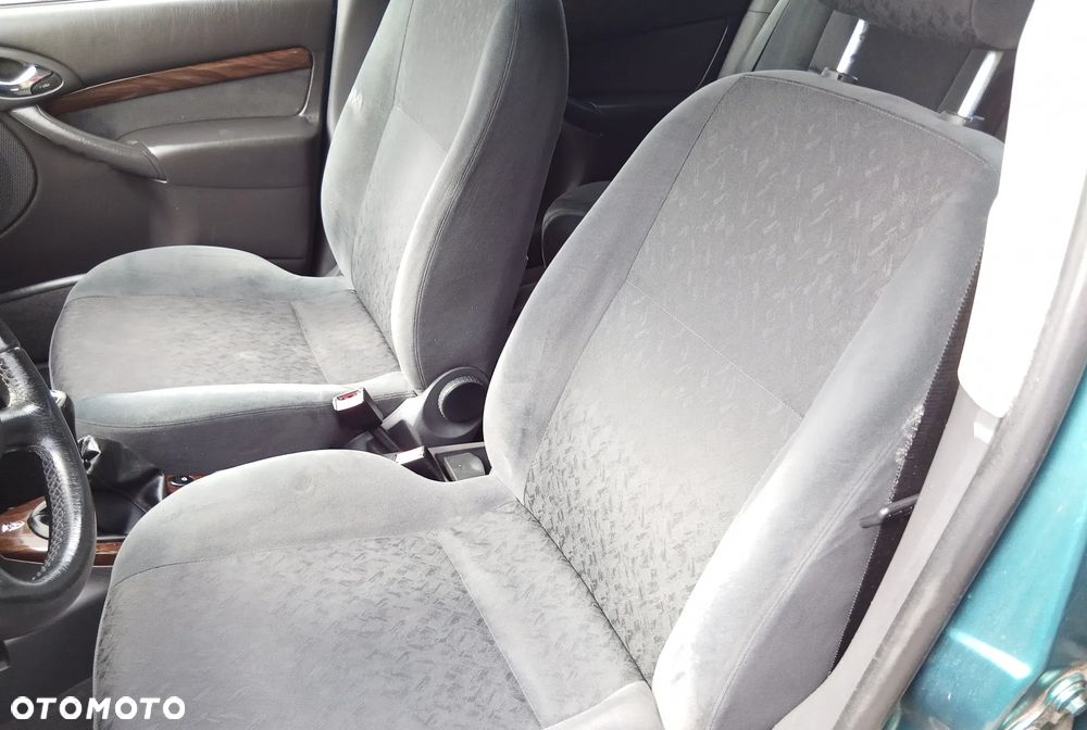 Ford Focus - 8