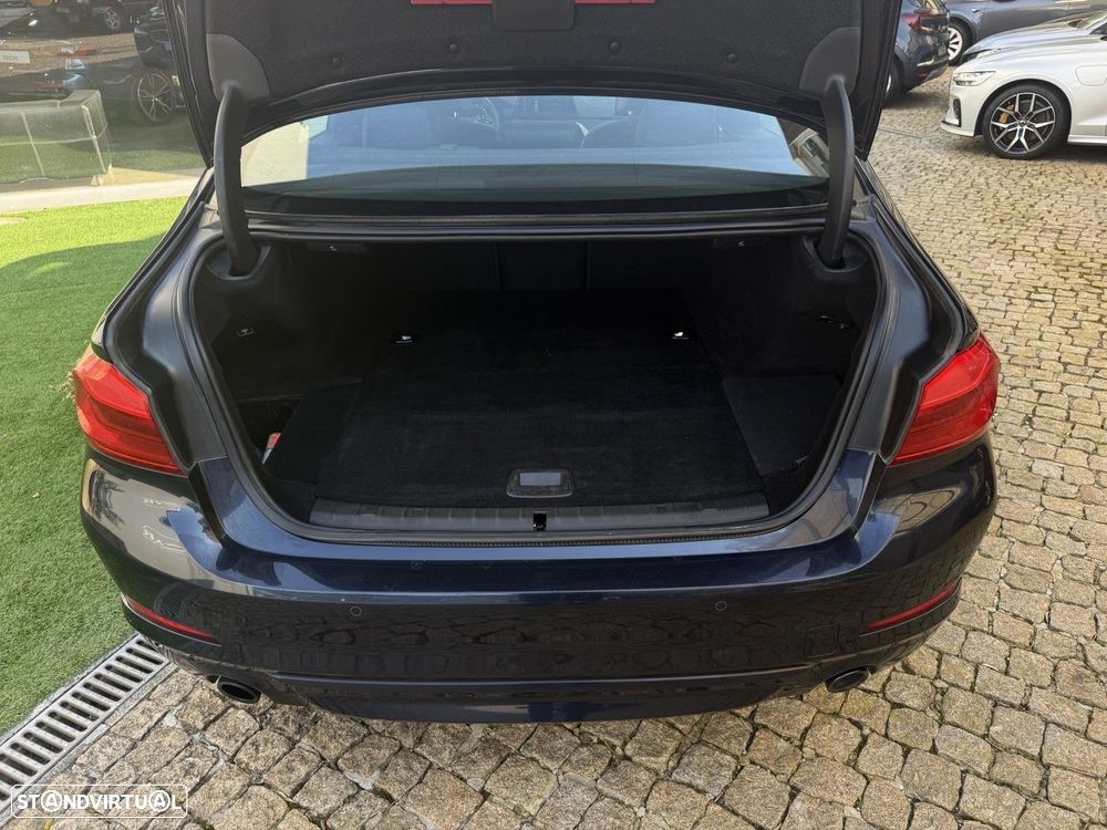 BMW 530 e iPerformance Line Luxury - 25