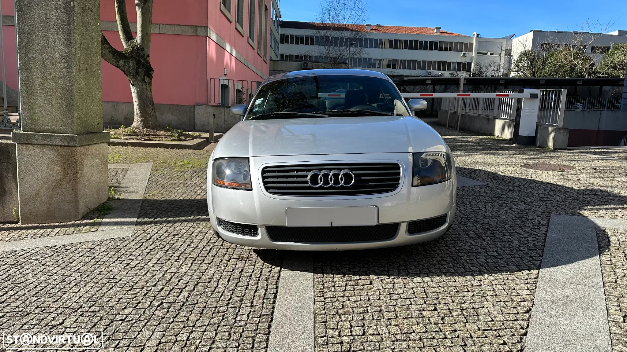 Audi TT Coupé 1.8 T S-line - 11