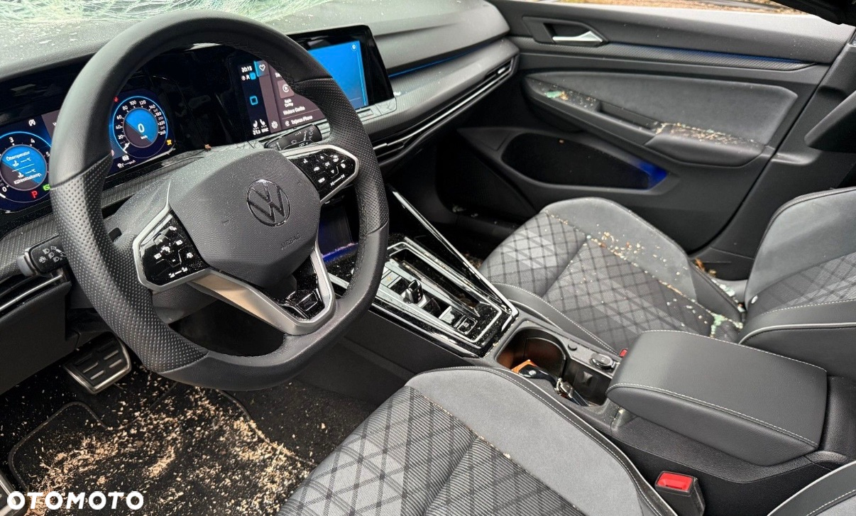 Volkswagen Golf VIII 2.0 TDI R-Line DSG - 9