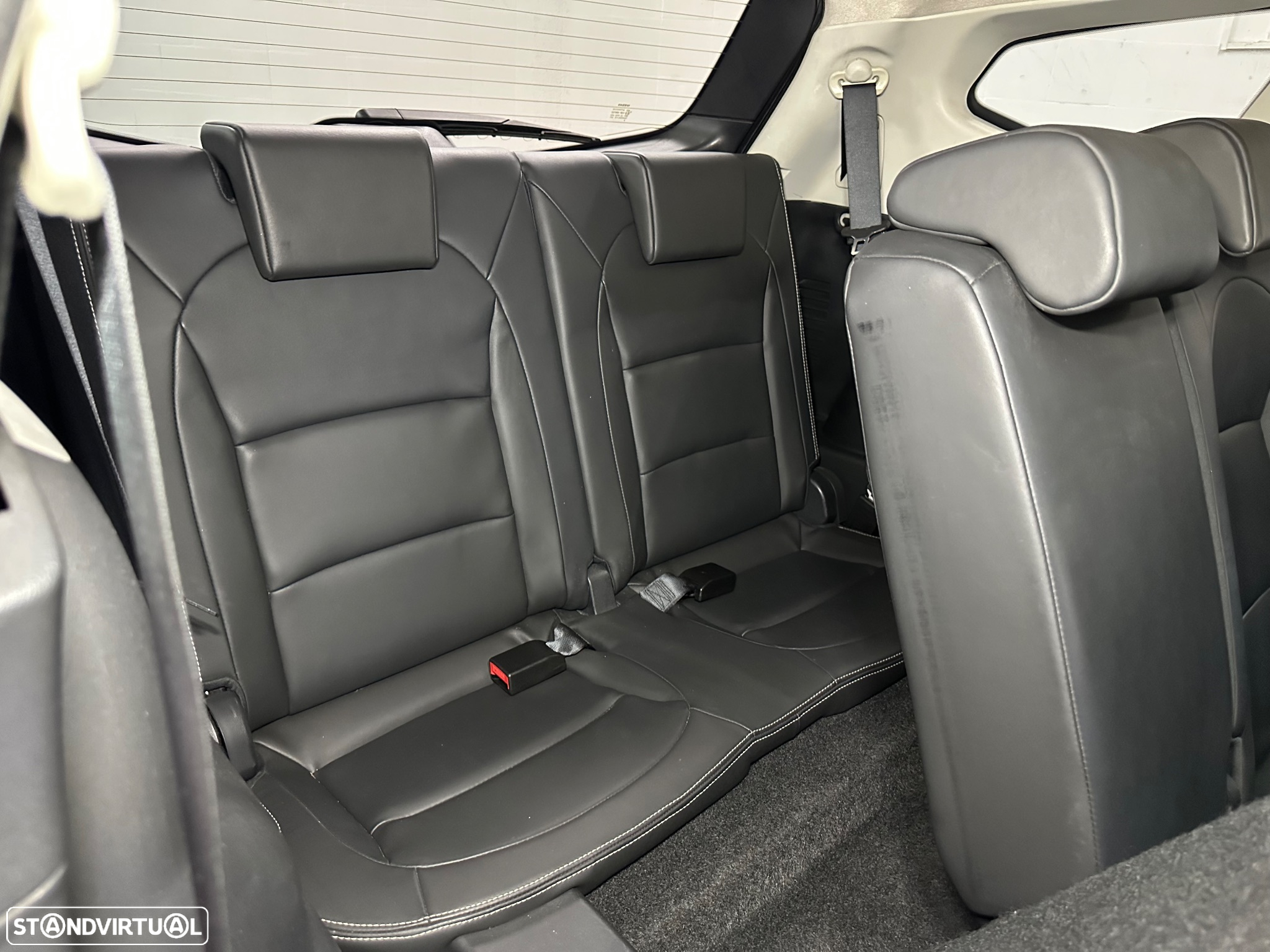 Nissan Qashqai +2 2.0 dCi Tekna Pele Preto +Navi - 25