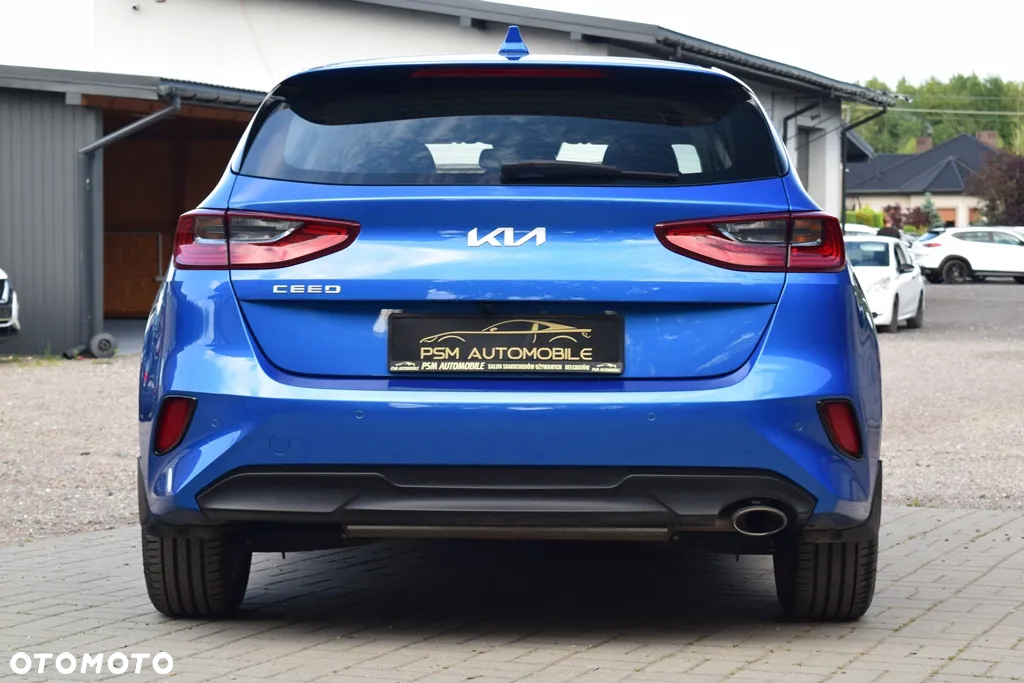 Kia Ceed 1.5 T-GDI M - 10