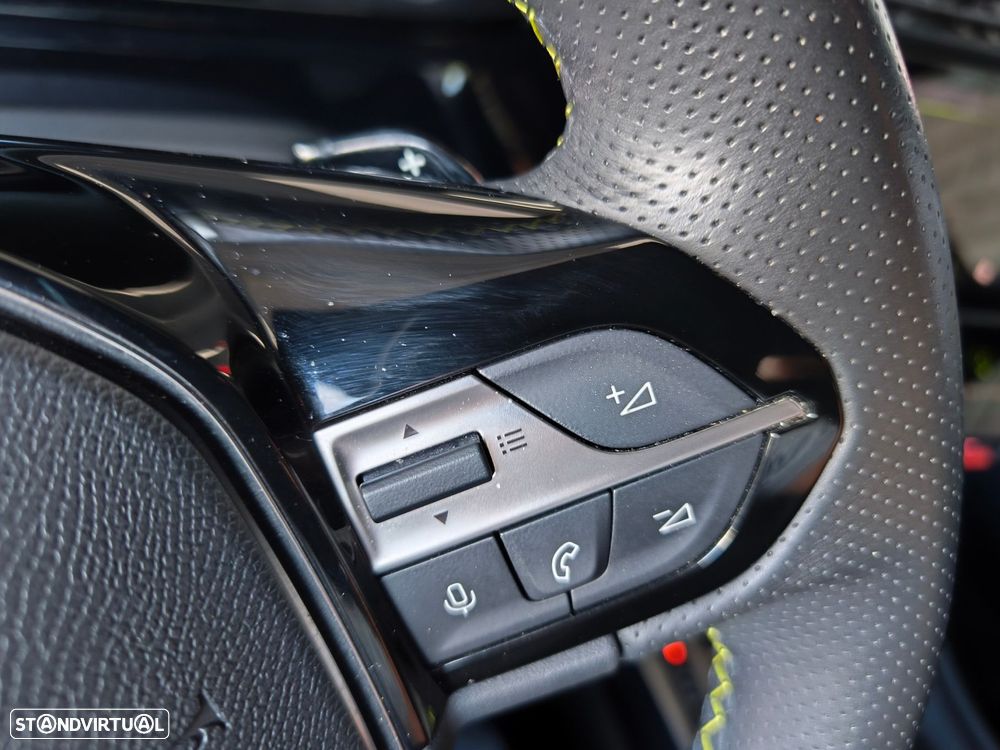 Peugeot 308 1.2 PureTech GT EAT8 - 17