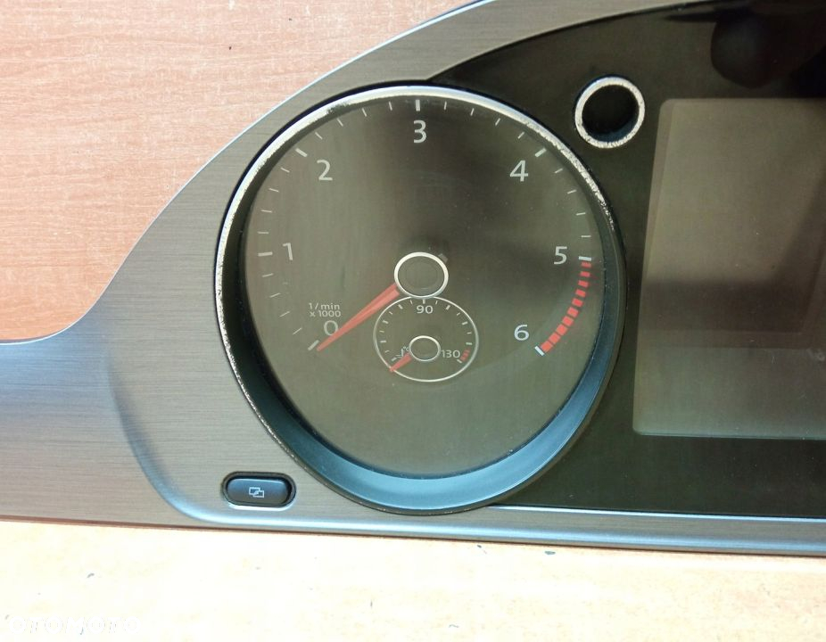 ZEGARY LICZNIK VW PASSAT B7 2.0 TDI 3AA920970E - 2