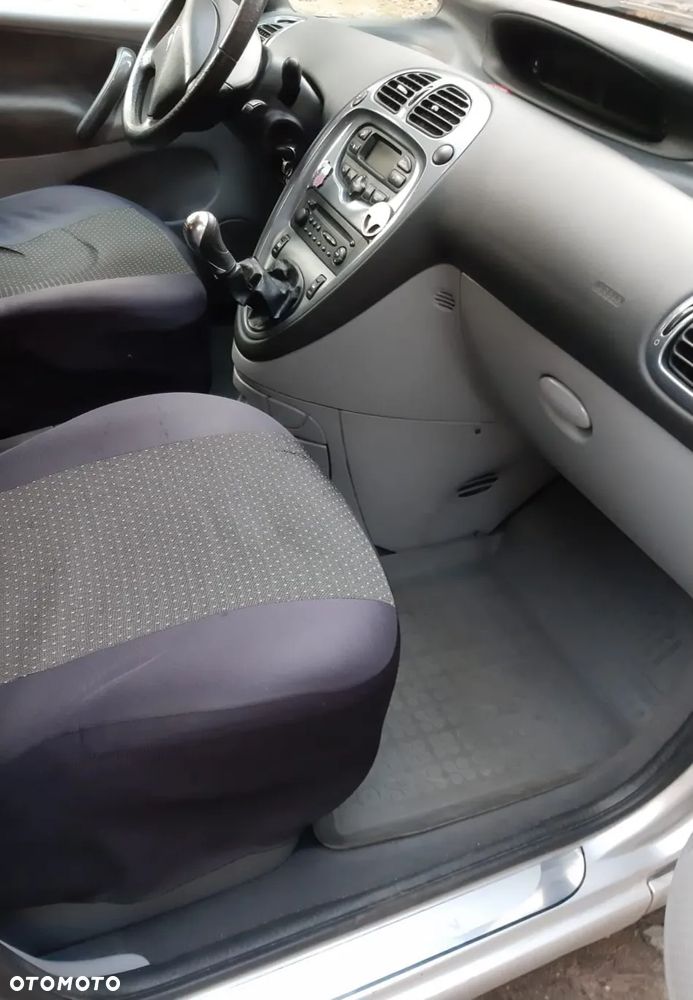 Citroën Xsara Picasso - 7