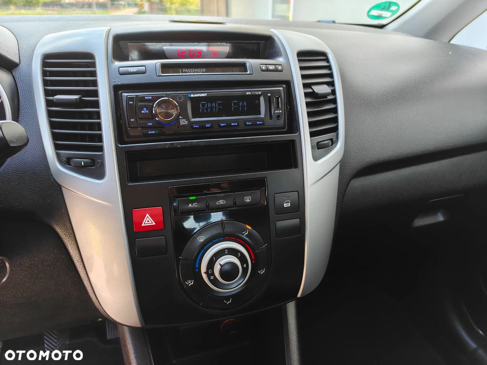 Kia Venga 1.4 CVVT Fifa World Cup Edition - 28