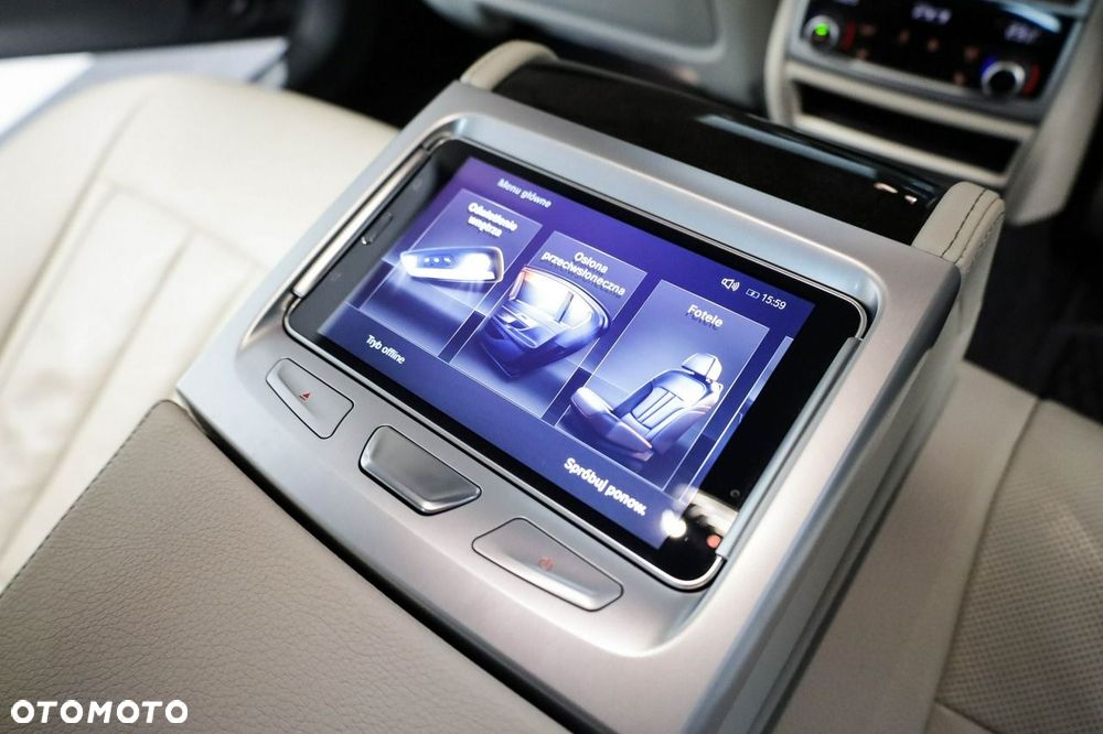 BMW Seria 7 - 30