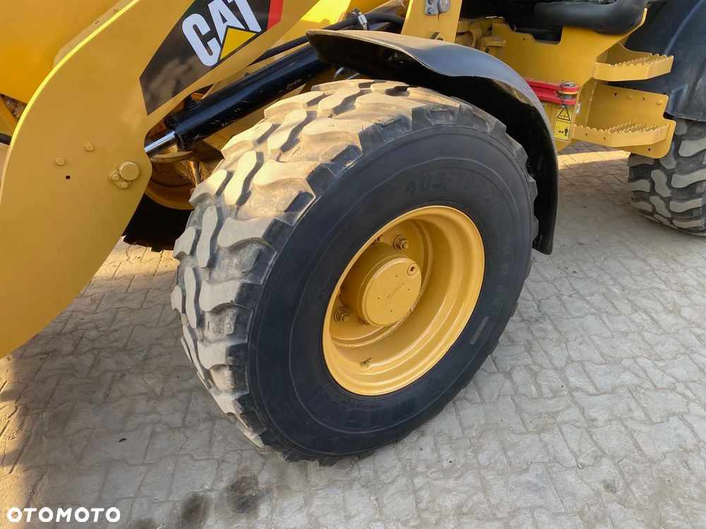 Caterpillar CAT 908M, 2017 ROK, 3900 MTH, ŁYŻKA OTWIERANA + WIDŁY, z NIEMIEC, - 18