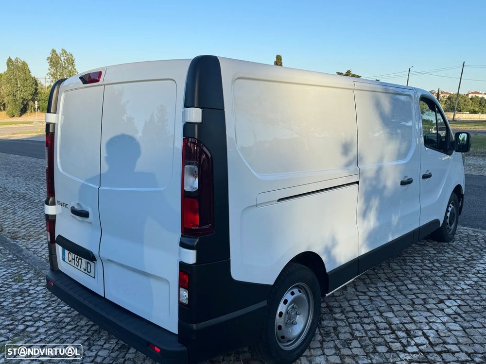 Renault Trafic L2H1 2.0 dci grand confort - 5