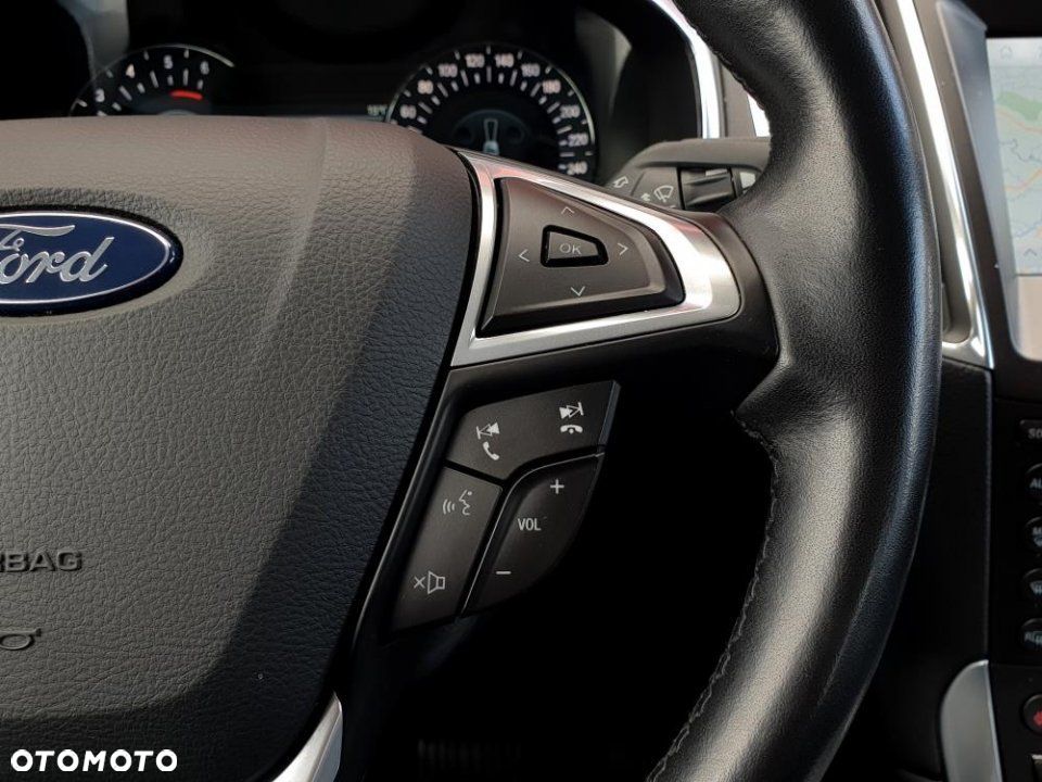 Ford S-Max - 16