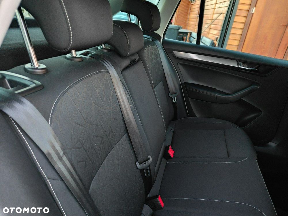 Skoda RAPID 1.0 TSI Clever - 22