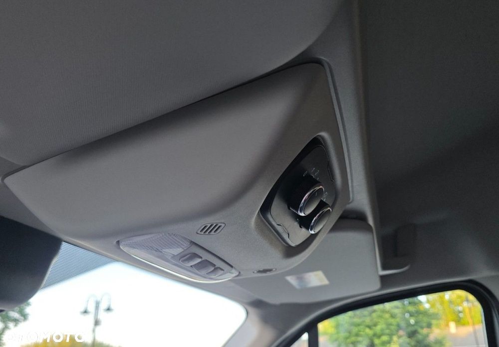 Ford Transit - 18