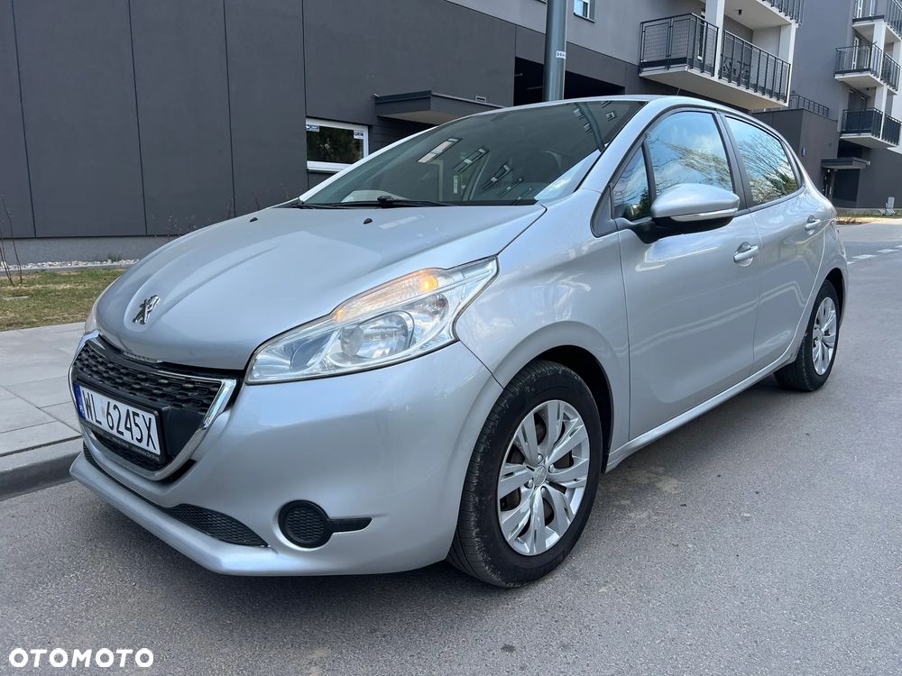 Peugeot 208 - 2