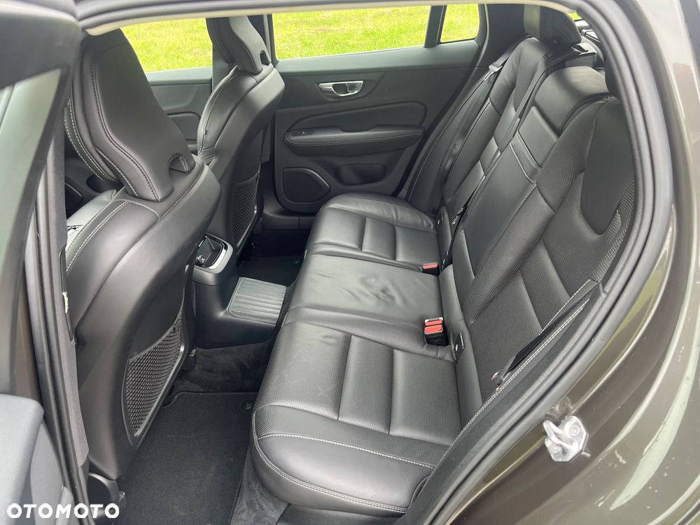 Volvo V60 T6 AWD Recharge Geartronic Inscription Expression - 7